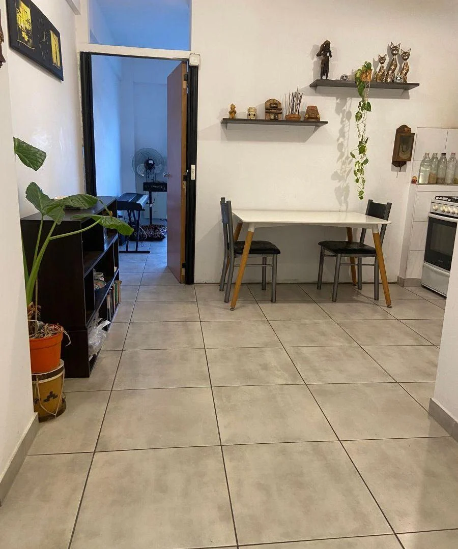 Foto de VENTA DEPARTAMENTO CON BALCÓN CON SUM Y PARRILLA, imagen 3