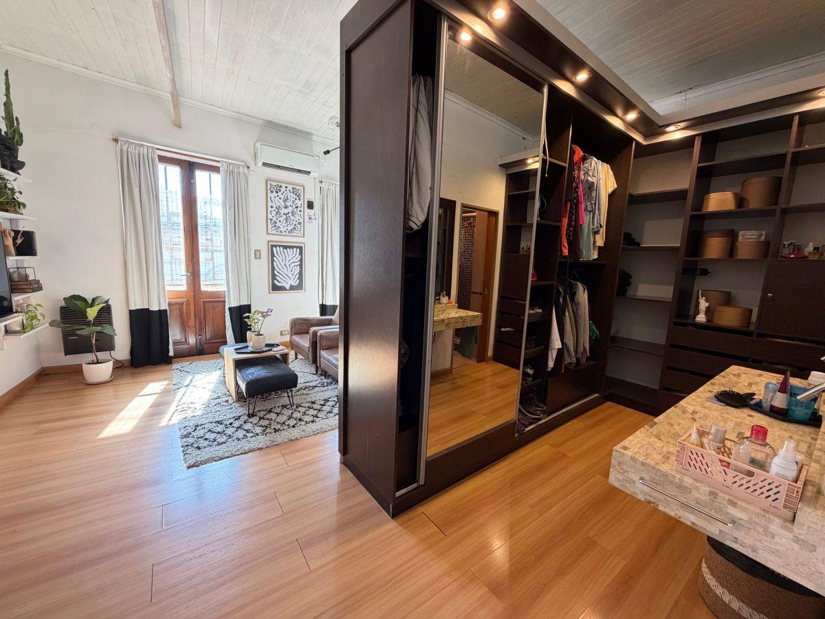 Foto de PH Departamento tipo casa 3 ambientes en venta en San Telmo, imagen 2