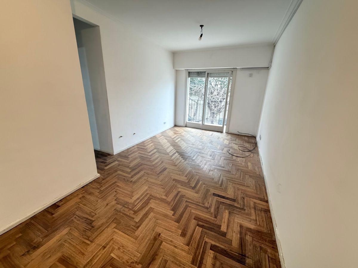 Foto de ALQUILER DEPARTAMENTO DE 3 AMBIENTES CON BALCÓN AL FRENTE EN SAAVEDRA, imagen 3
