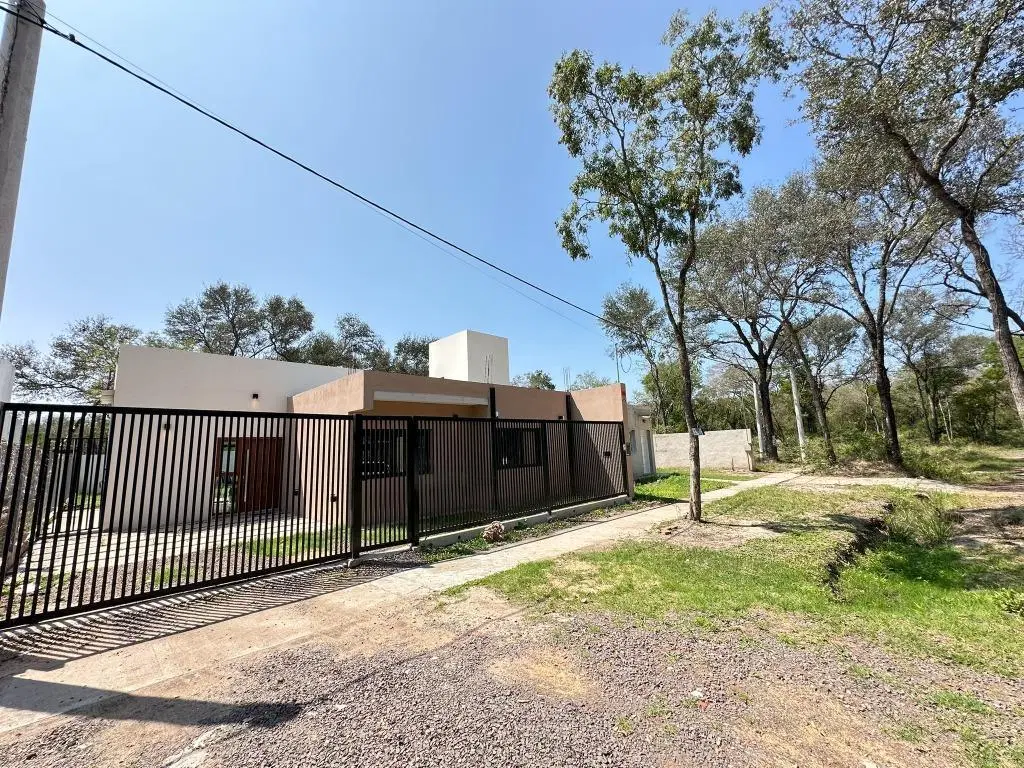 CASAS - CASA - OTRAS ZONAS, RESISTENCIA 4