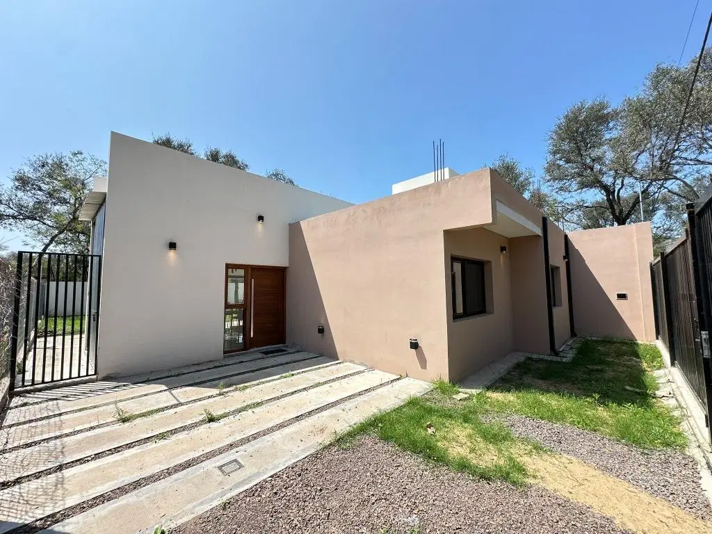 CASAS - CASA - OTRAS ZONAS, RESISTENCIA 1