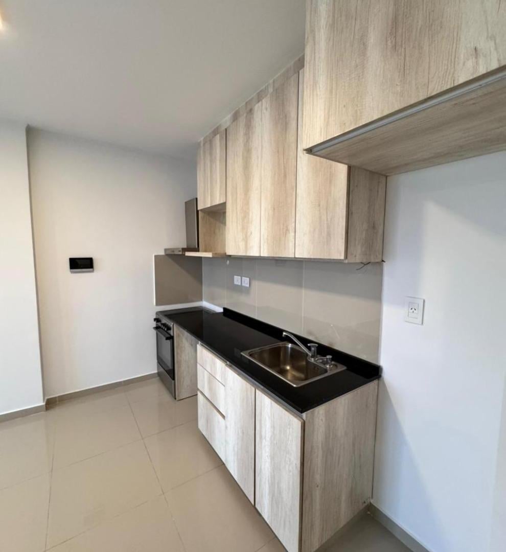 Foto de DEPARTAMENTO 2 AMBIENTES - MICROCENTRO, RESISTENCIA, imagen 4
