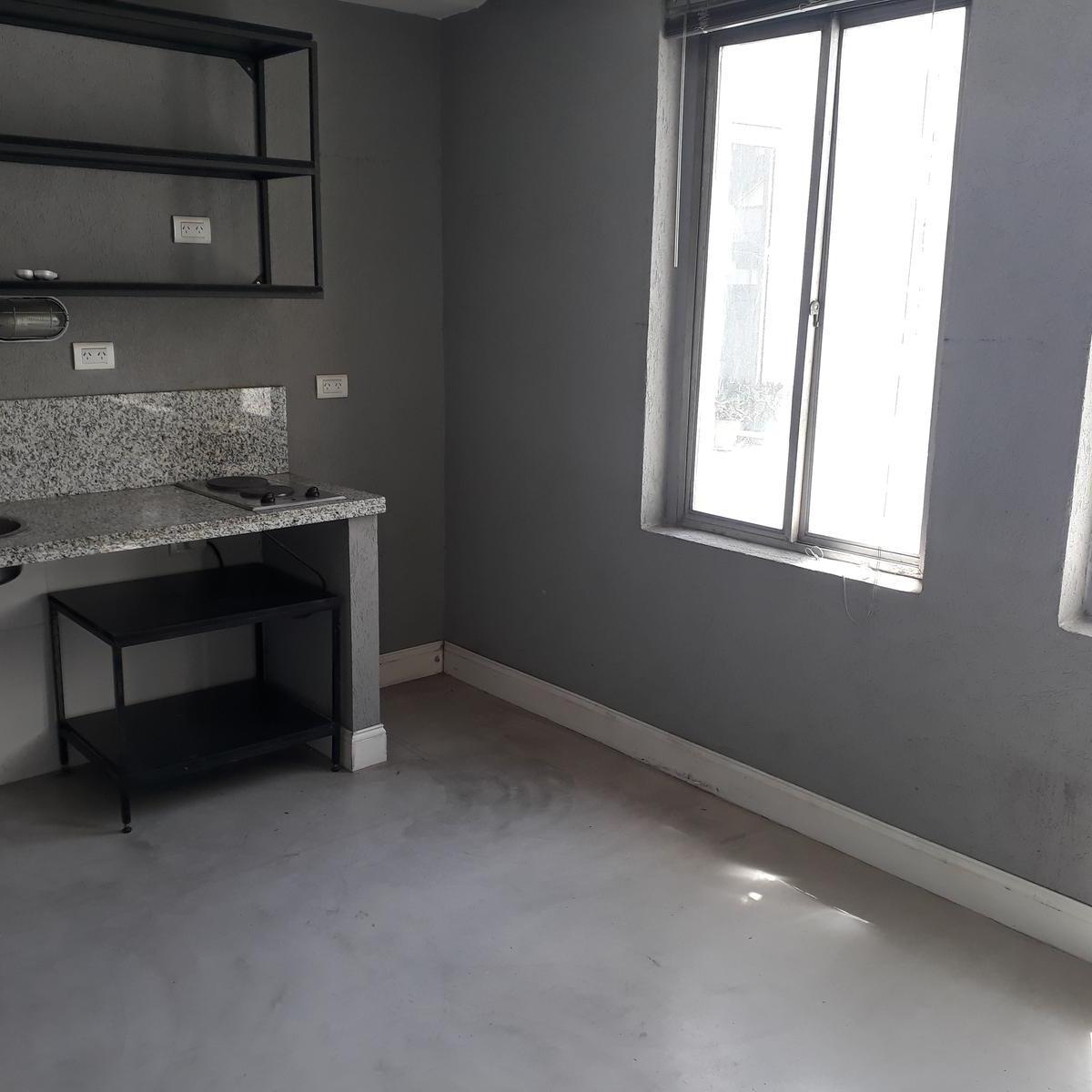 Venta Piso de 3 Deptos. en Bartolome Mitre 1192! 2