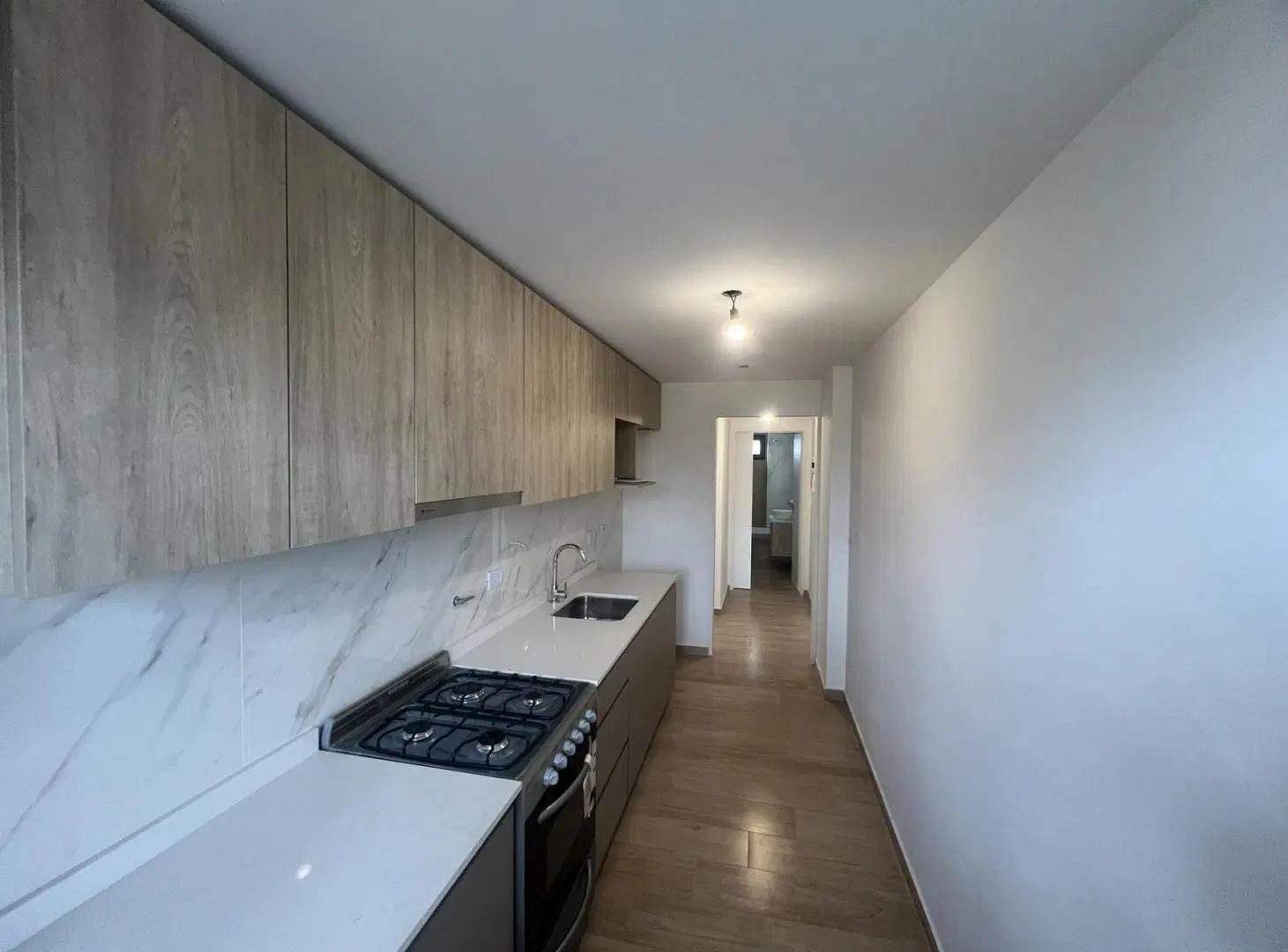 Departamento de 3 Ambientes con balcón a estrenar 8