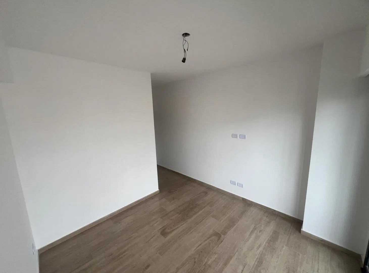 Departamento de 3 Ambientes con Balcón y Patio a estrenar 5