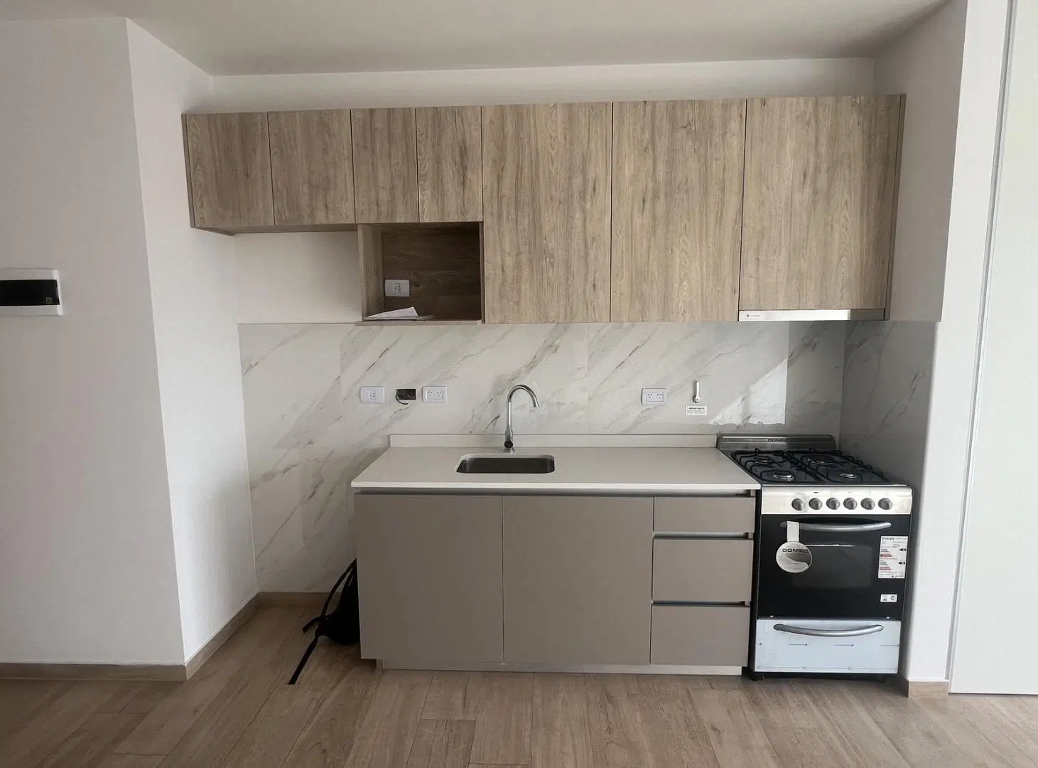 Departamento Monoambiente con Balcón y Vista abierta a Estrenar 3