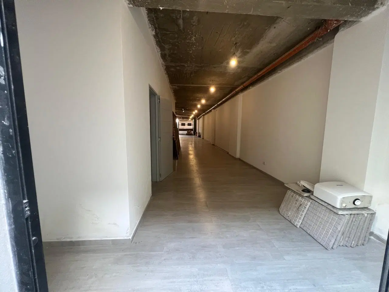 Local, Galpón, Deposito, Showroom en Flores. Listo para ingresar 4