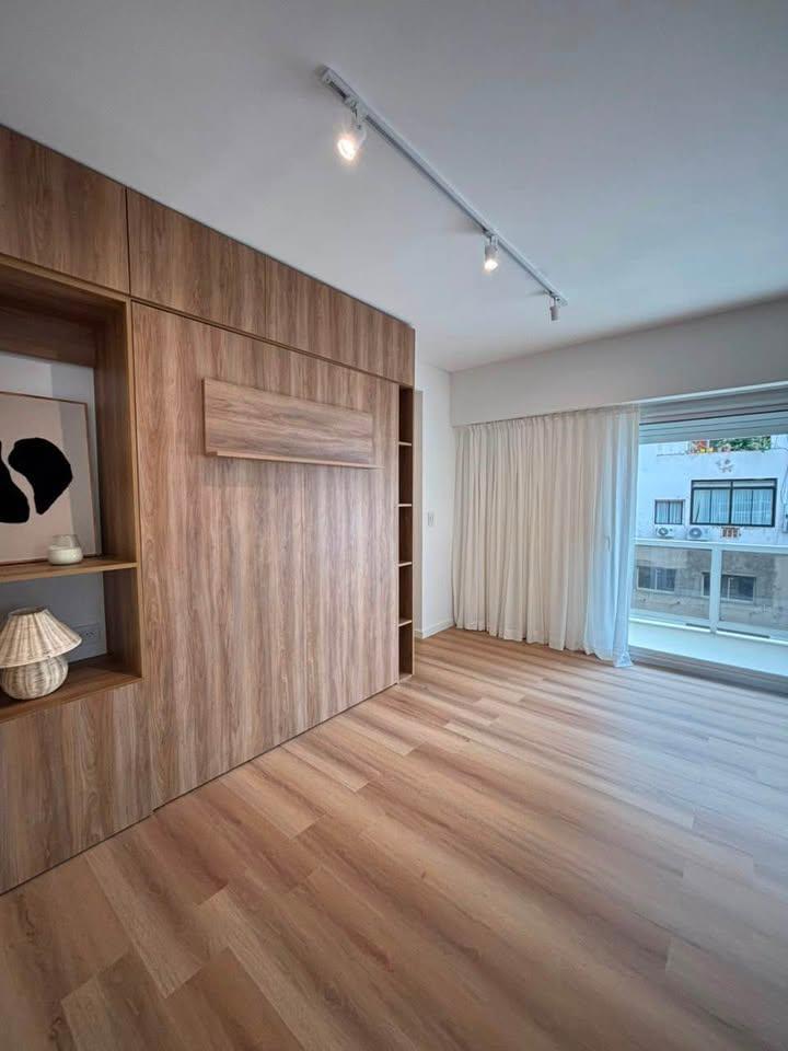 Foto de Amplio monoambiente en venta - Santa Fe y Azcuenaga, imagen 1