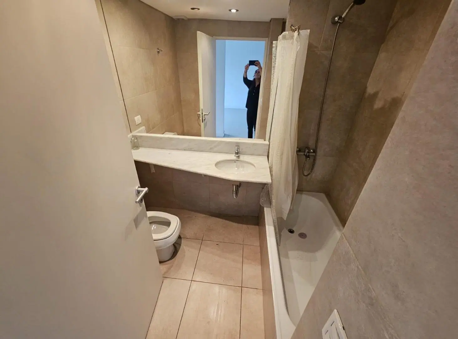 HERMOSO  2 AMBIENTES  FULL AMENITIES | LA RIOJA 1432 | 4
