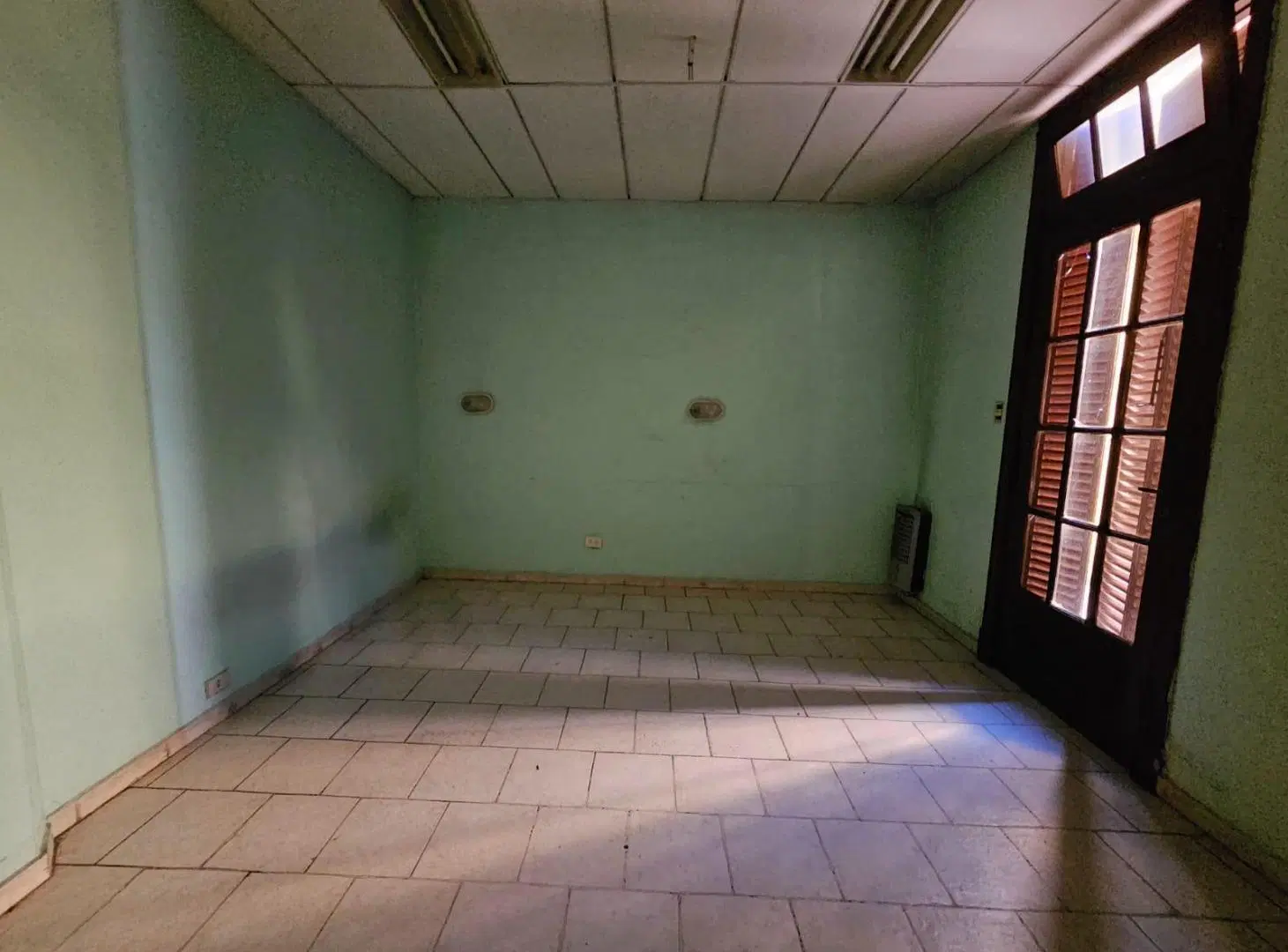 PETIT HOTEL CON GALPÓN 2