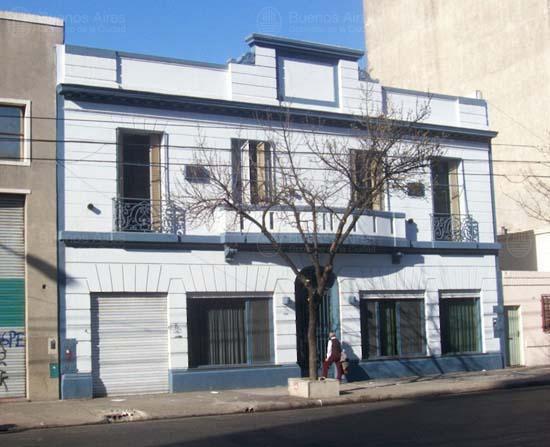 PETIT HOTEL CON GALPÓN