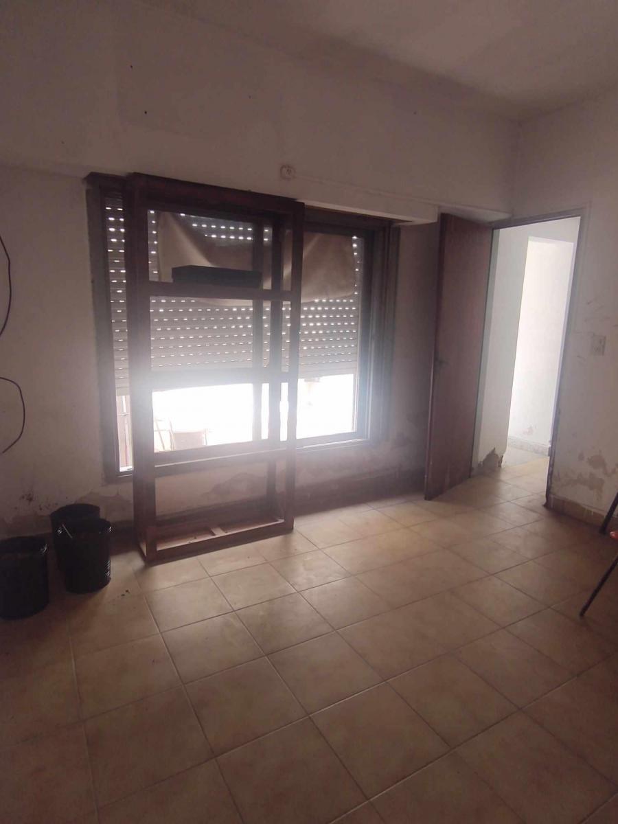 Casa con Taller y Depto 4