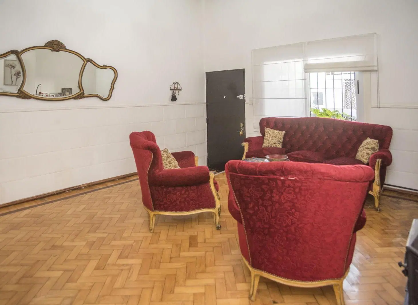 Venta PH de 6 Ambientes con Patio, dos terrazas y Cochera cubierta, Flores 2
