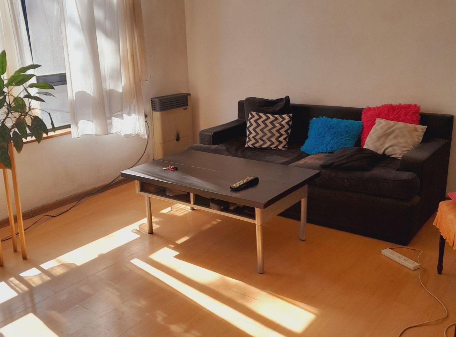 Venta Luminoso Piso Cuatro ambientes con Baulera, ALTO PALERMO