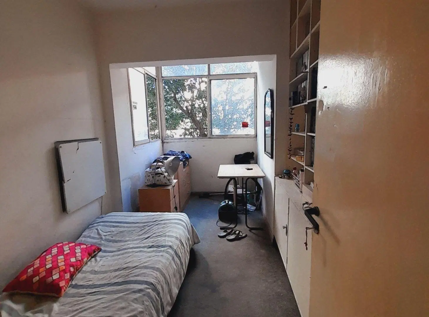 Venta Luminoso Piso Cuatro ambientes con Baulera, Barrio Norte 5