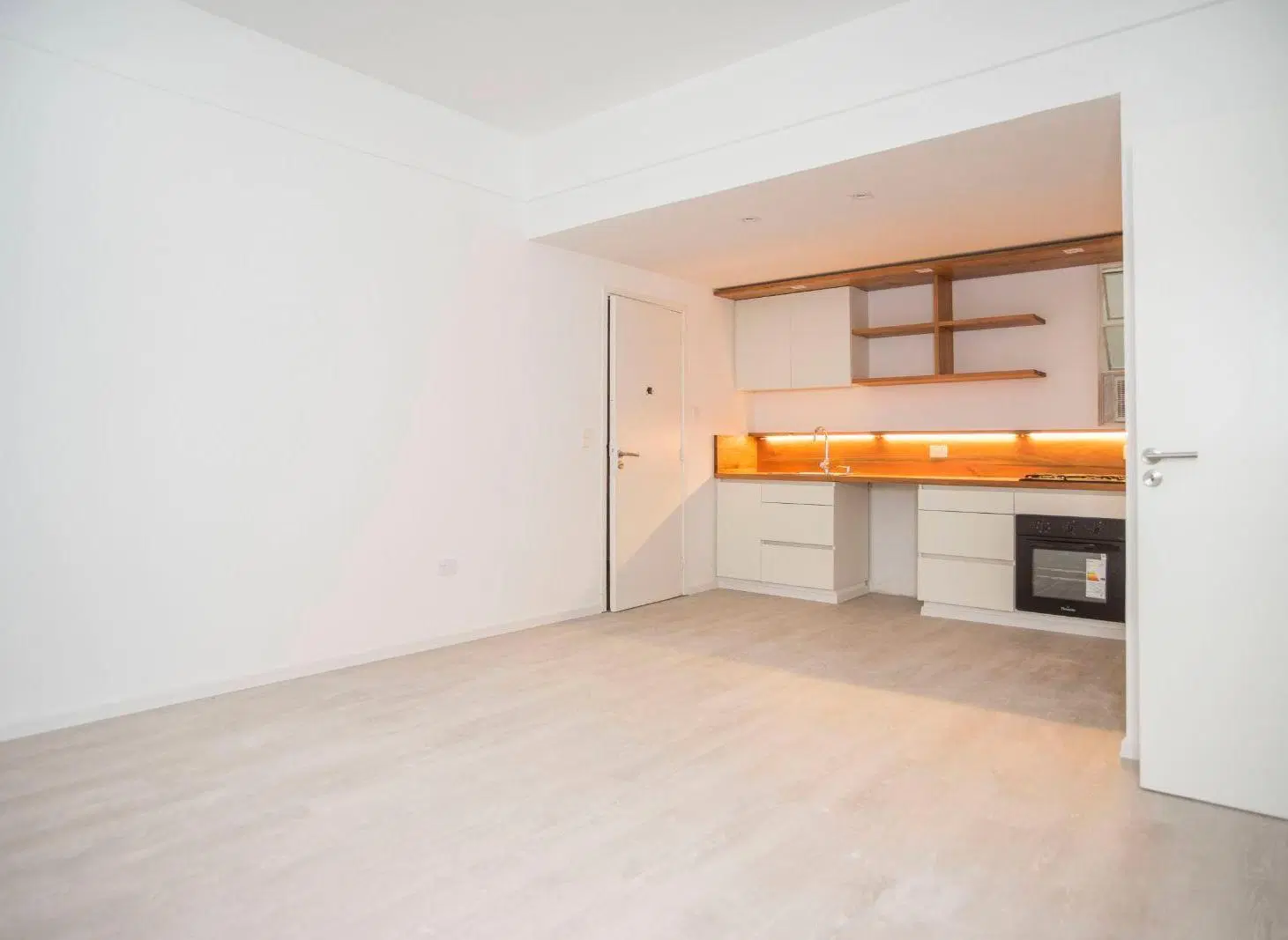 OPORTUNIDAD DEPARTAMENTO 3 AMBIENTES RECICLADO A NUEVO EN VILLA CRESPO - LÍMITE PALERMO 4
