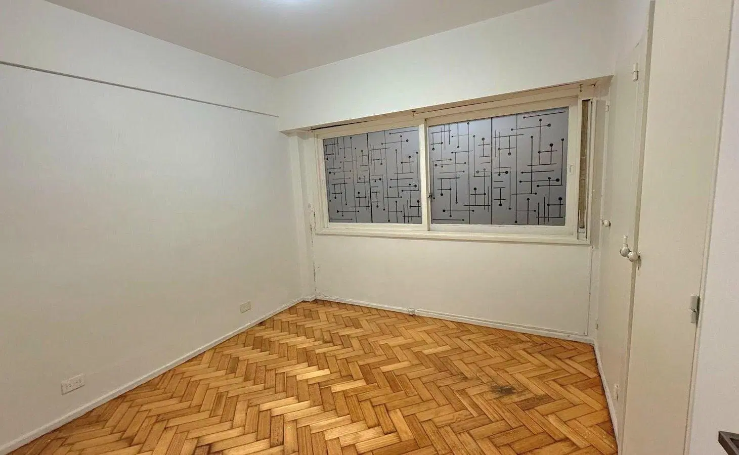 ALQUILER APTO PROFESIONAL, DOS AMBIENTES EN BARRIO NORTE 5