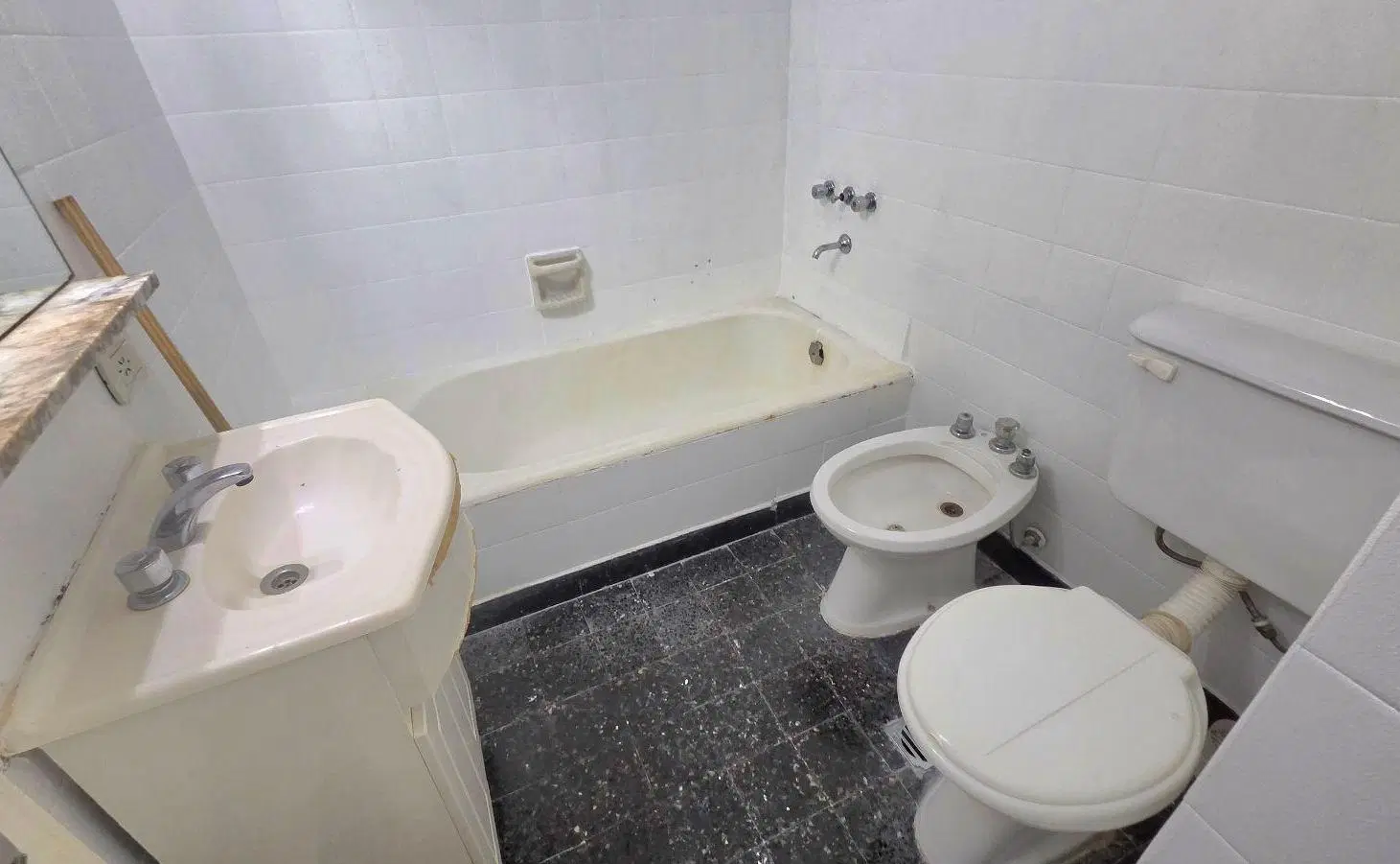 ALQUILER APTO PROFESIONAL, DOS AMBIENTES EN BARRIO NORTE 3