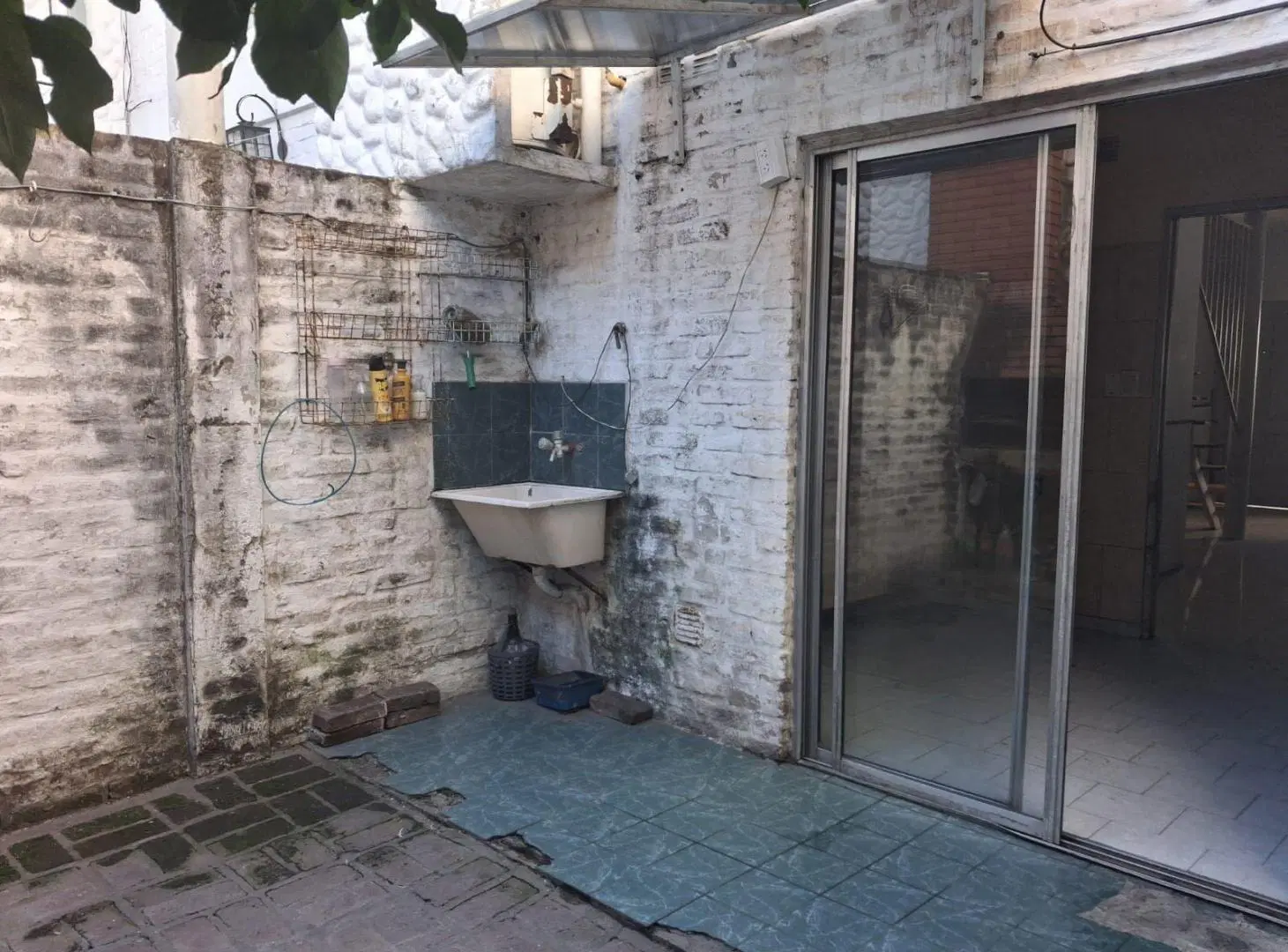 Oportunidad única en la Zona Residencial de Flores 8