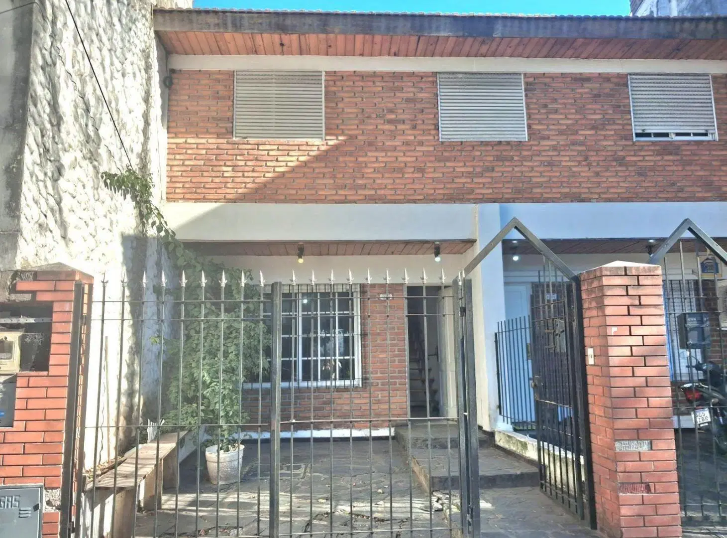 Oportunidad única en la Zona Residencial de Flores 5