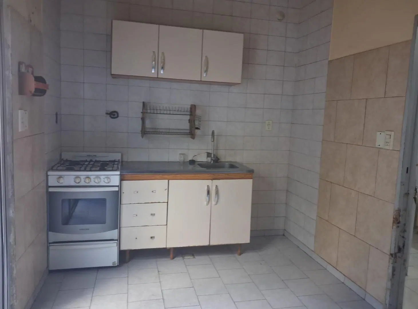 Oportunidad única en la Zona Residencial de Flores 8