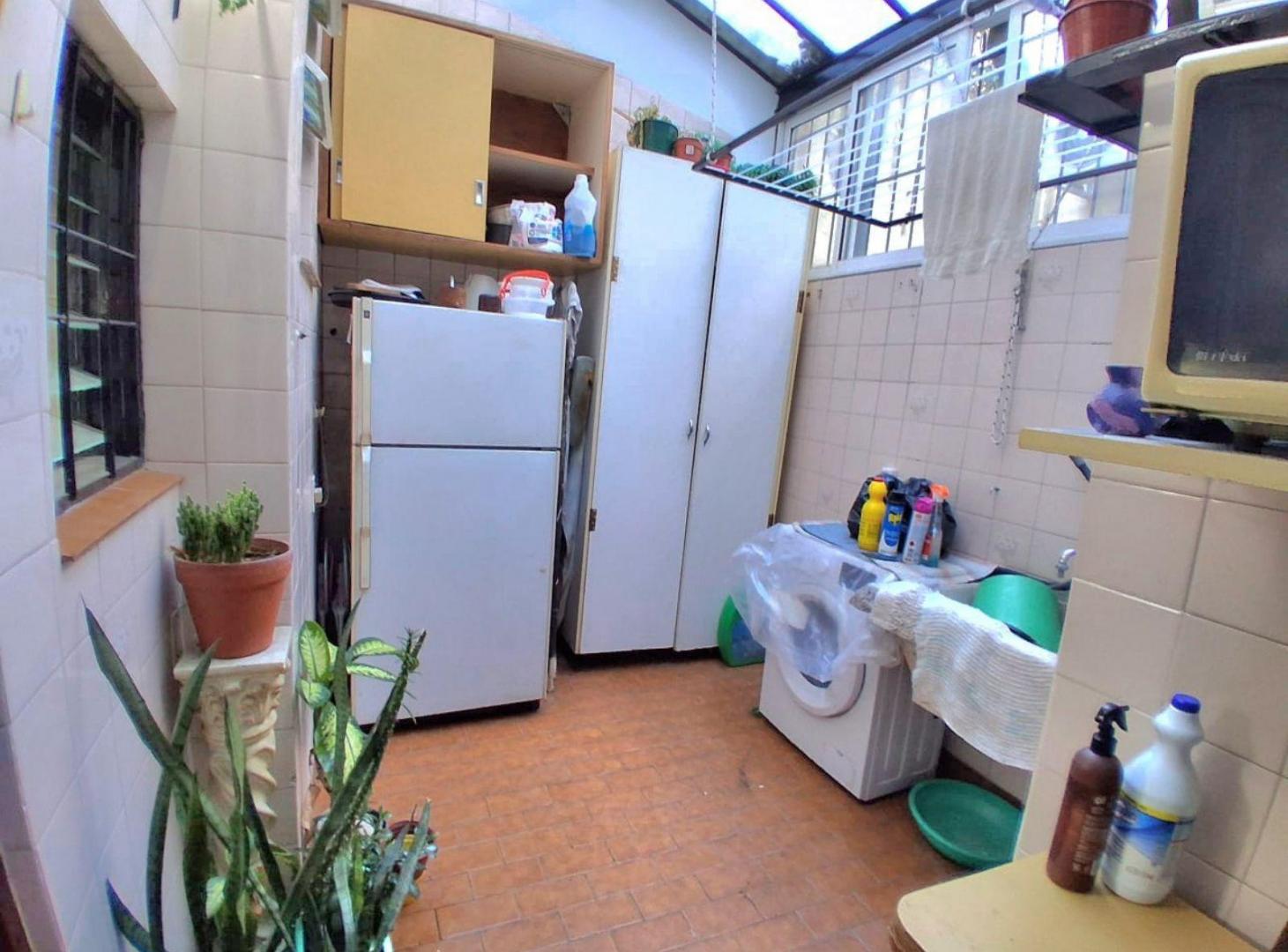 Foto de VENTA Departamento TRES AMBIENTES CON PATIO, imagen 2