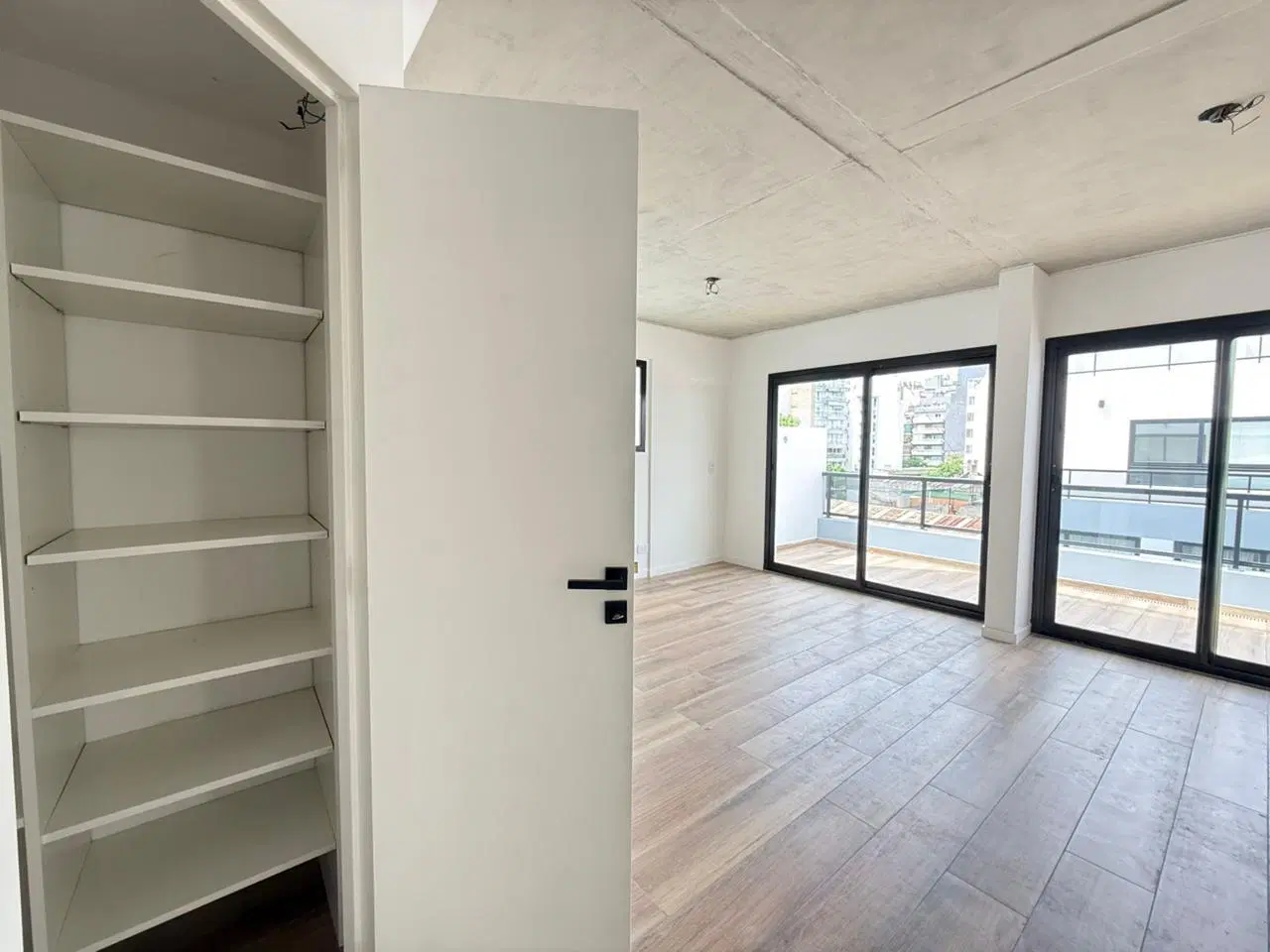 VENTA - DOS AMBIENTES - TERRAZA - PALERMO 8