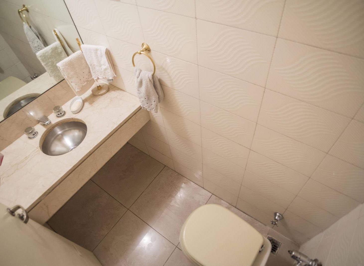 Foto de Venta Exclusivo Piso de 4 ambientes sobre Av. del Libertador con, imagen 3