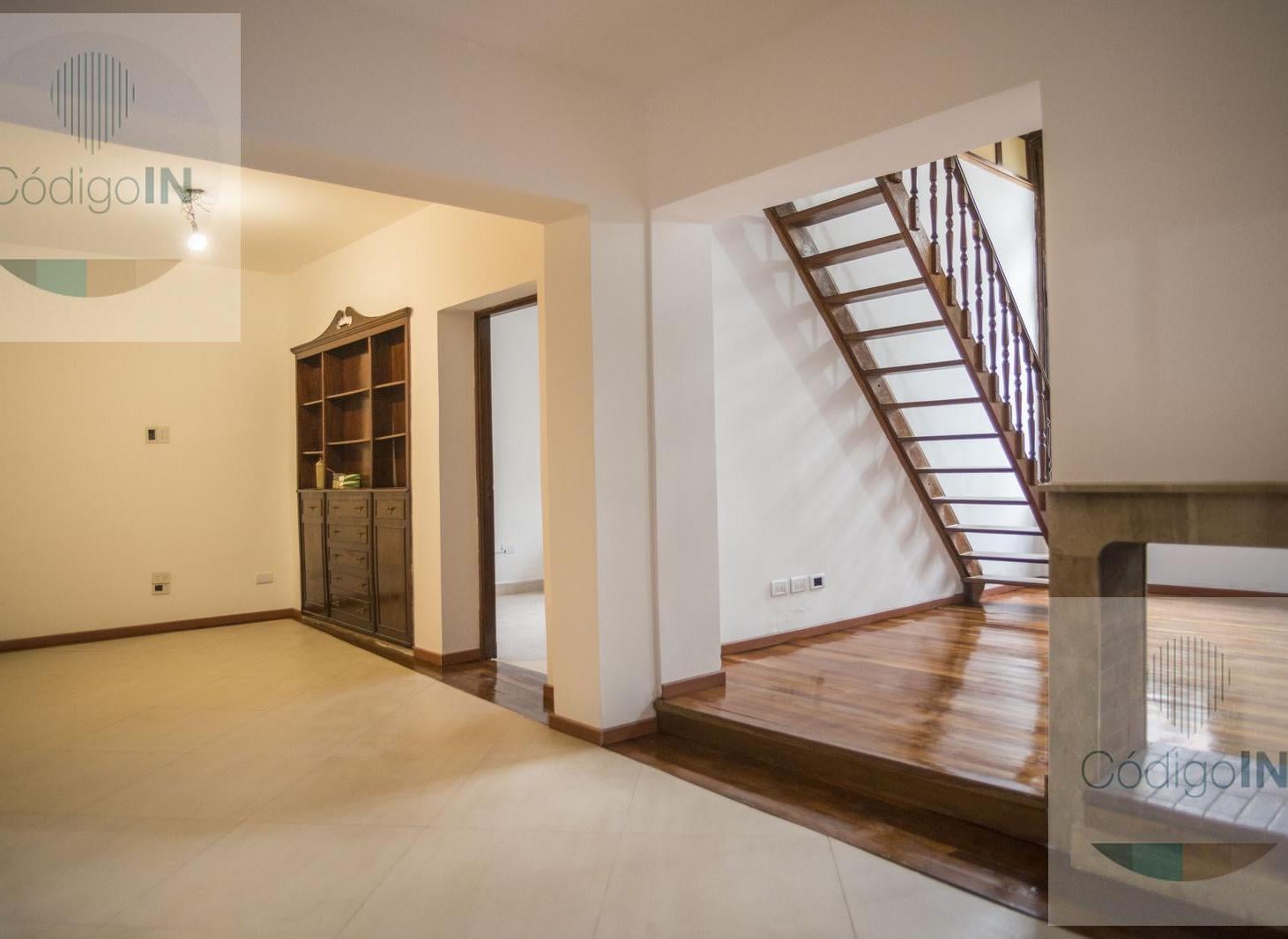 Foto de PH TIPO CASA DE 7 AMBIENTES RECICLADO A NUEVO, imagen 2