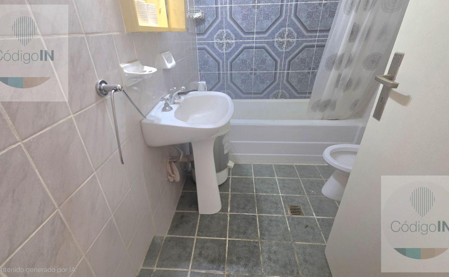Foto de VENTA AMPLIO MONOAMBIENTE DE ESTILO CLÁSICO, CENTRO DE BUENOS AIRES, imagen 4