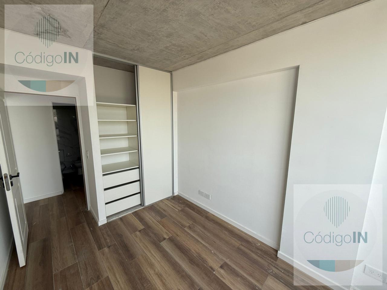 Foto de VENTA - TRES AMBIENTES - TERRAZA - PALERMO, imagen 2