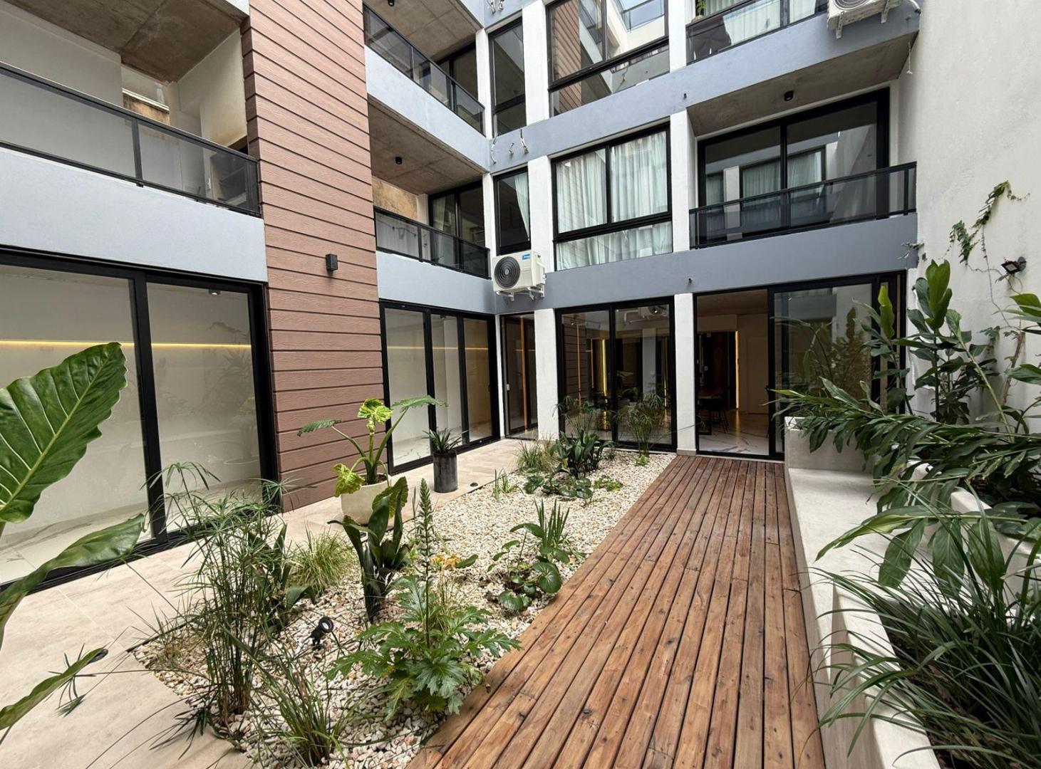 Foto de VENTA - TRES AMBIENTES - TERRAZA - PALERMO, imagen 2