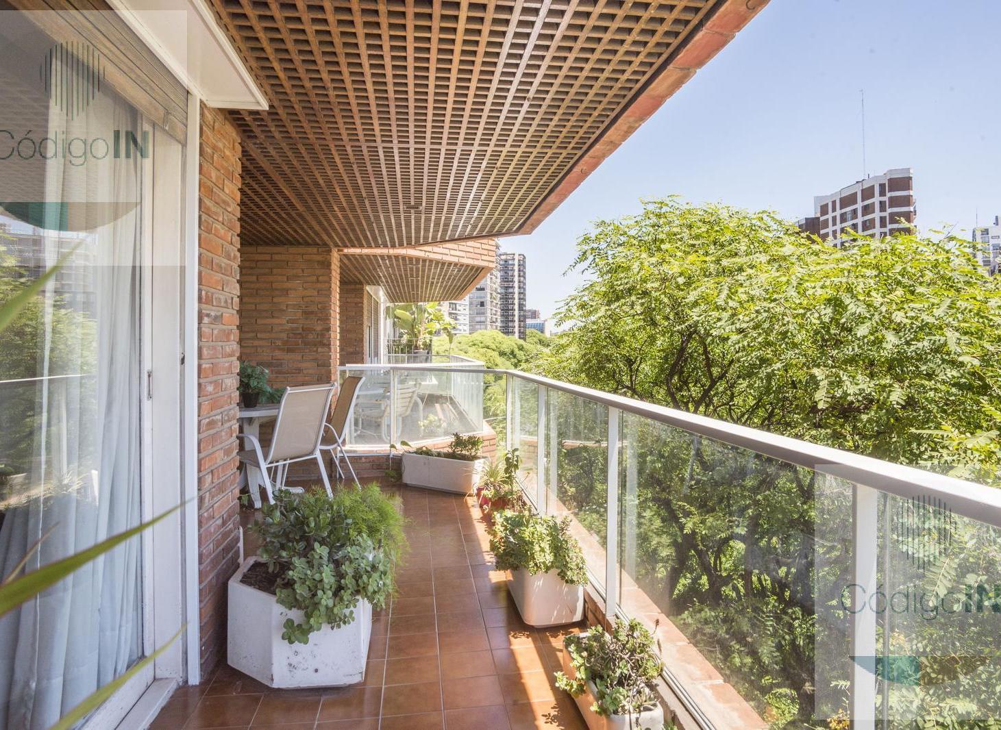 Foto de Venta Exclusivo Piso de 4 ambientes sobre Av. del Libertador con, imagen 2