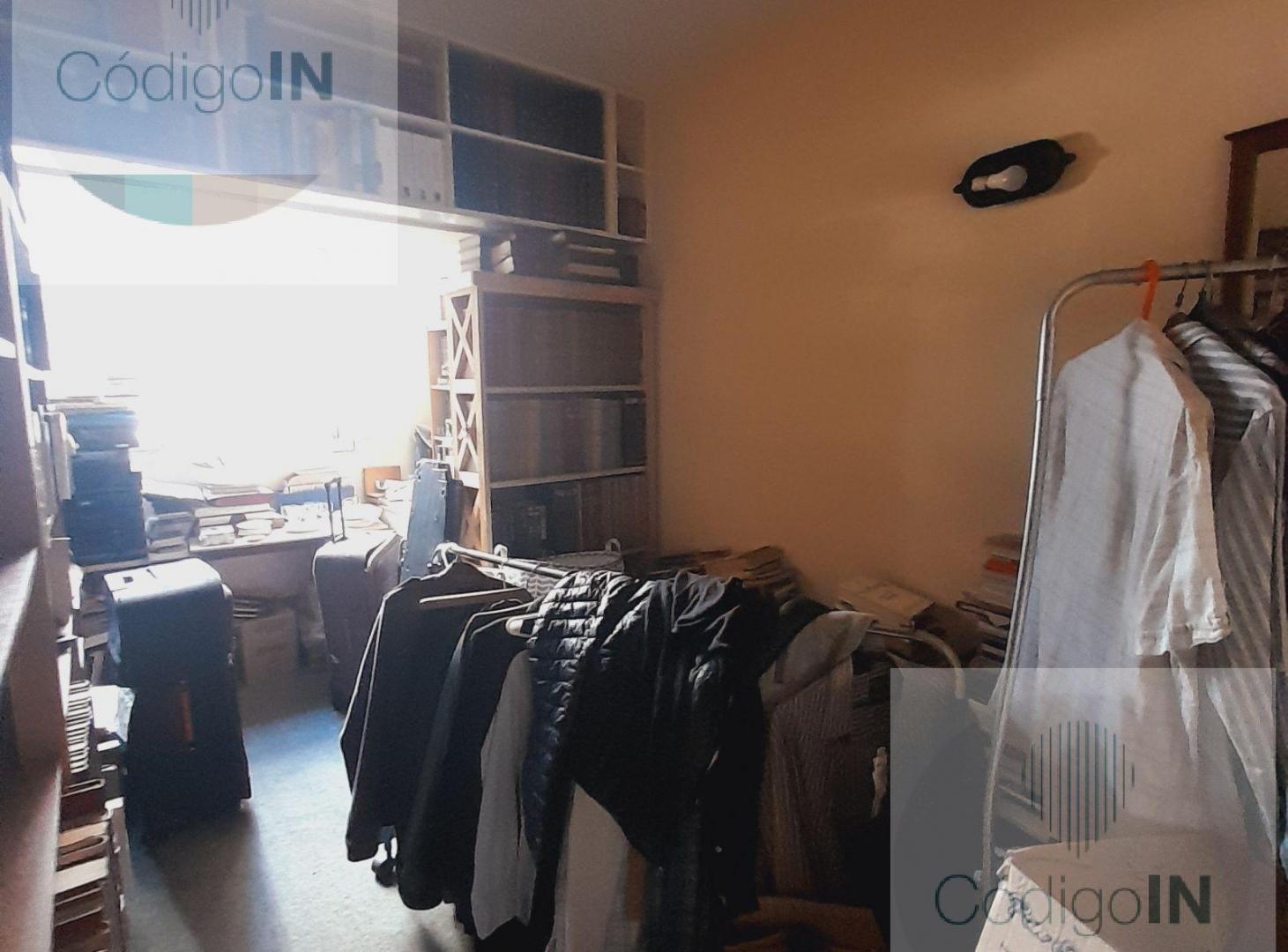 Foto de Venta Luminoso Piso Cuatro ambientes con Baulera, ALTO PALERMO, imagen 2