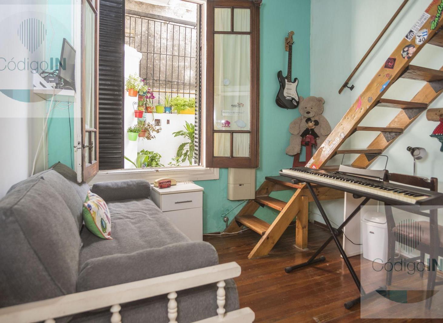 Foto de PH de 6 Ambientes Patio, dos terrazas y Cochera En Caballito, imagen 4