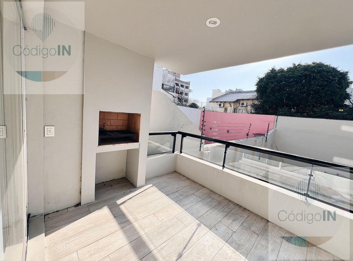Foto de Departamento 2 ambientes con balcón terraza con parrilla y patio, imagen 1