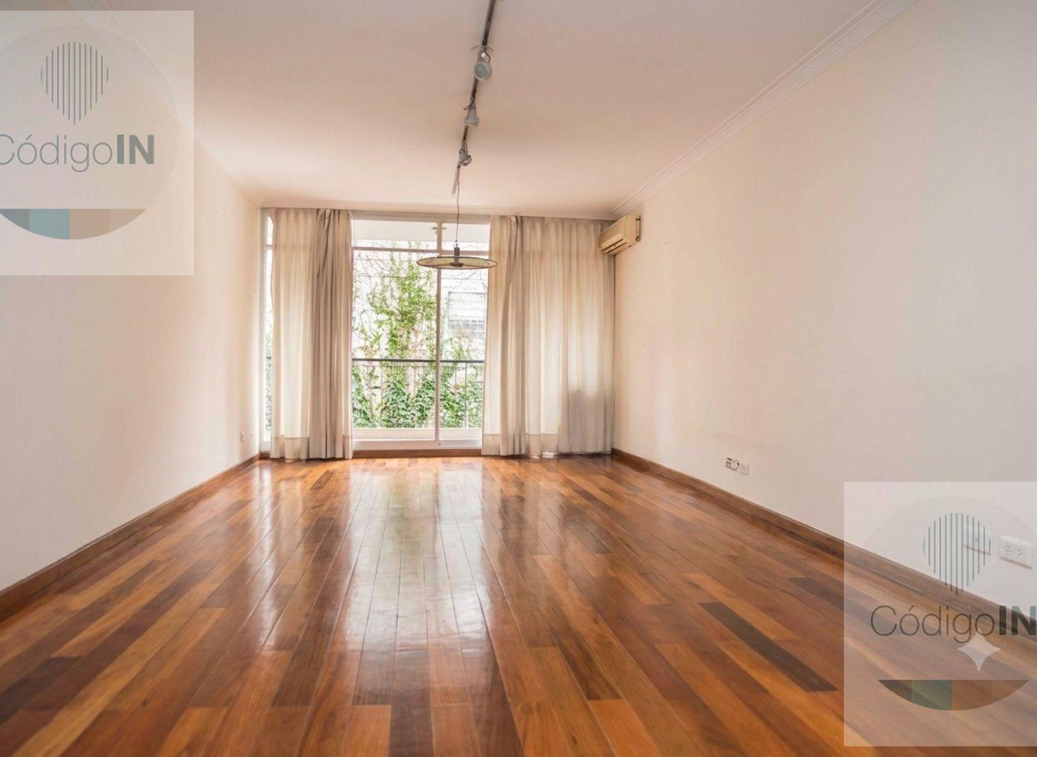 Foto de Oportunidad en Zona Exclusiva! Departamento 4 ambientes con Cochera, imagen 2