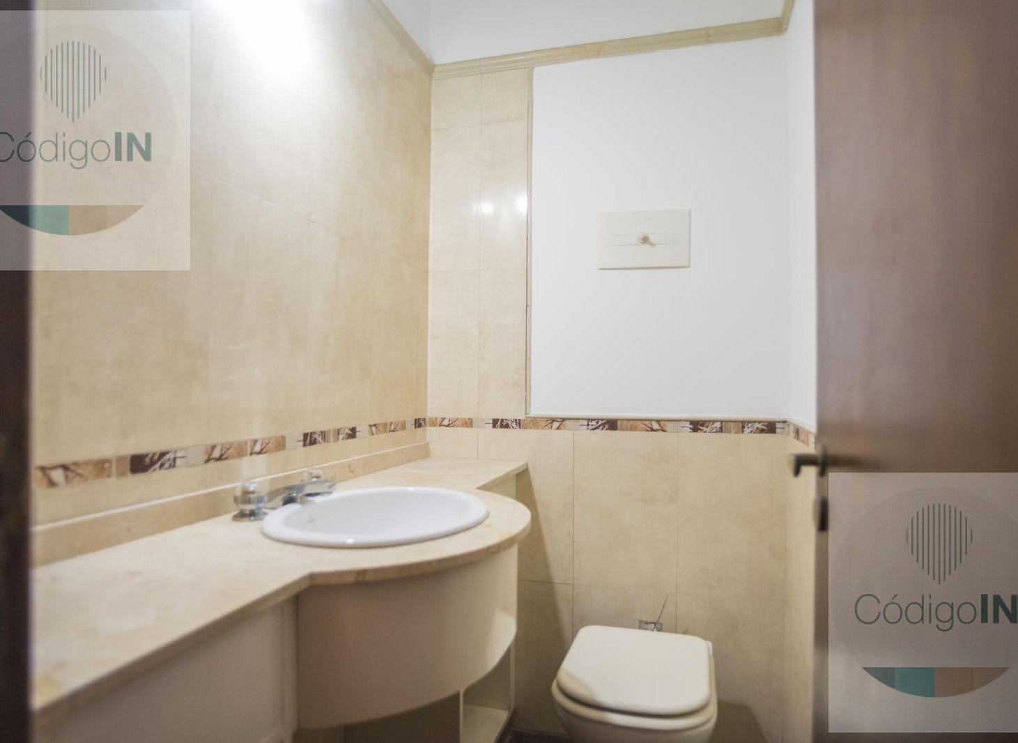 Foto de PH TIPO CASA DE 7 AMBIENTES RECICLADO A NUEVO, imagen 4