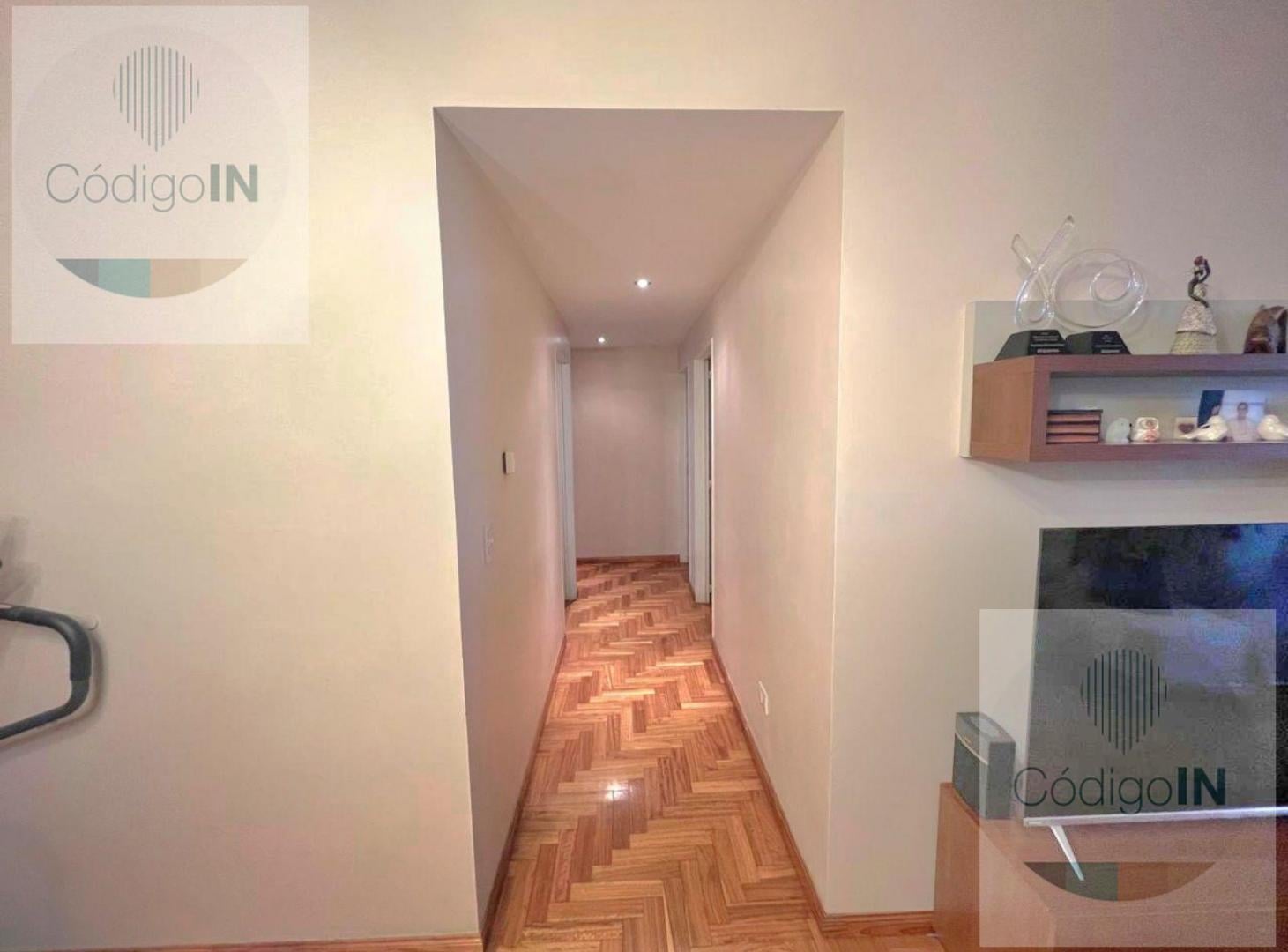 Foto de Venta Departamento 4 Ambientes con cochera en Flores, imagen 2
