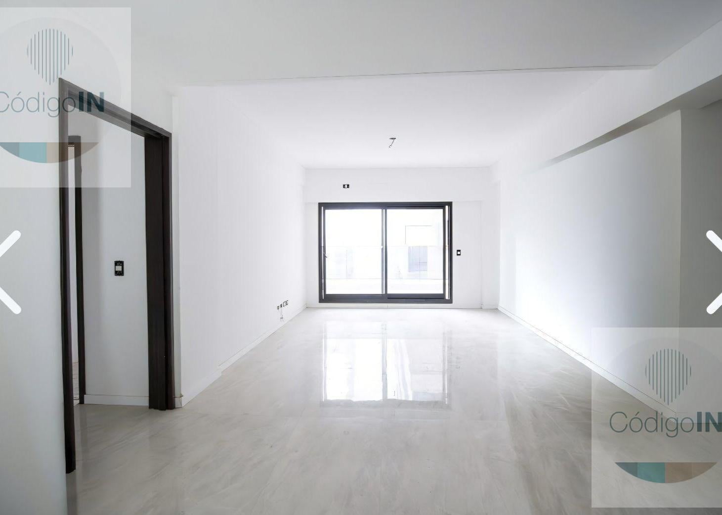 Foto de Venta Cuatro Ambientes con Balcón - Dependencia de servicios y Cochera, imagen 3