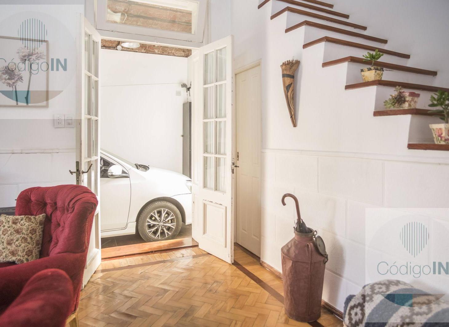 Foto de Venta PH de 6 Ambientes con Patio, dos terrazas y Cochera cubierta, imagen 1
