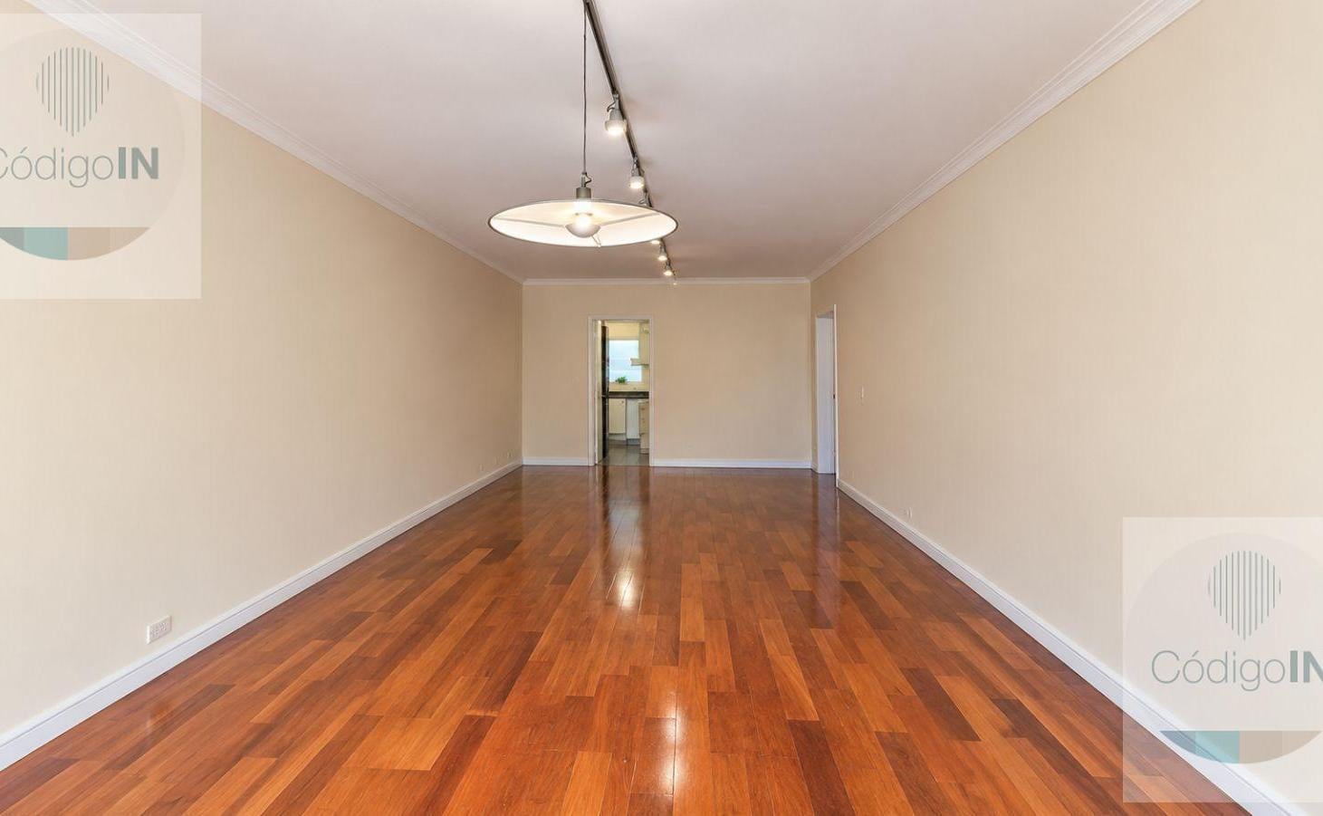 Foto de Oportunidad en Zona Exclusiva! Semipiso 4 ambientes con Cochera Fija, imagen 1