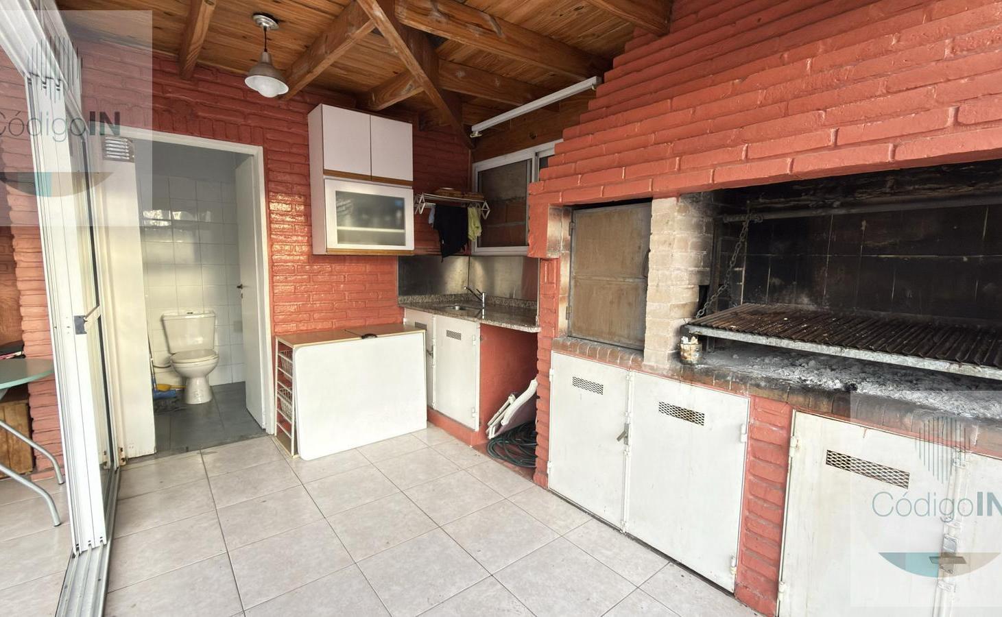 Foto de Venta Amplio departamento en Duplex con Parrilla, imagen 3