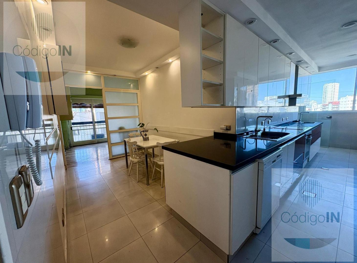 Foto de VENTA - DEPARTAMENTO - 4 AMBIENTES - RECOLETA, imagen 1