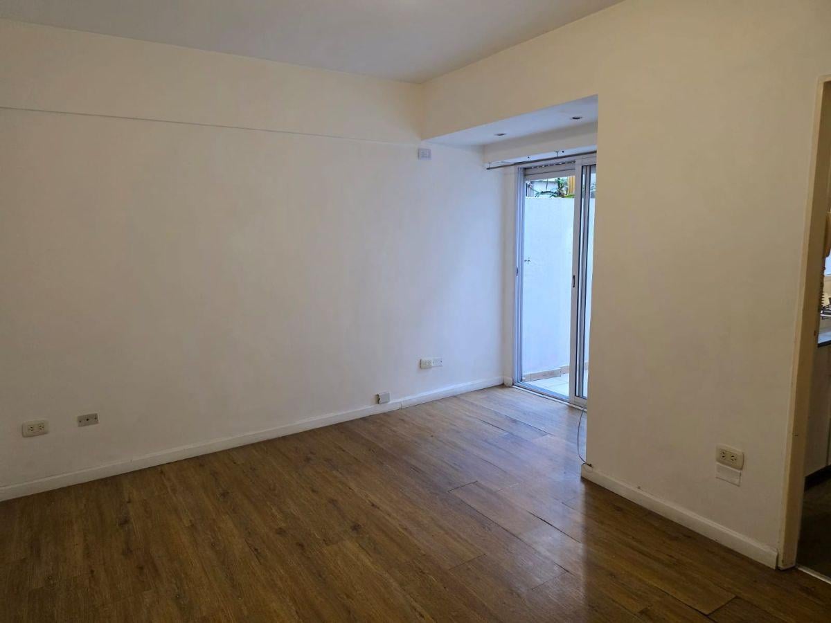 Foto de excelente dos ambientes con patio, imagen 1