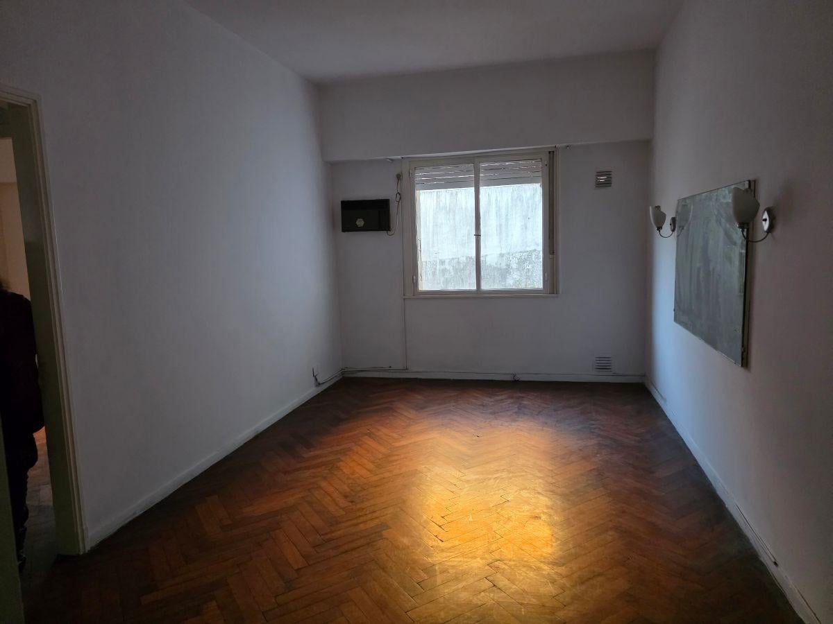Foto de VENTA S. CRISTOBAL, PH 3 AMBIENTES 1ER PISO POR ESCALERA., imagen 2