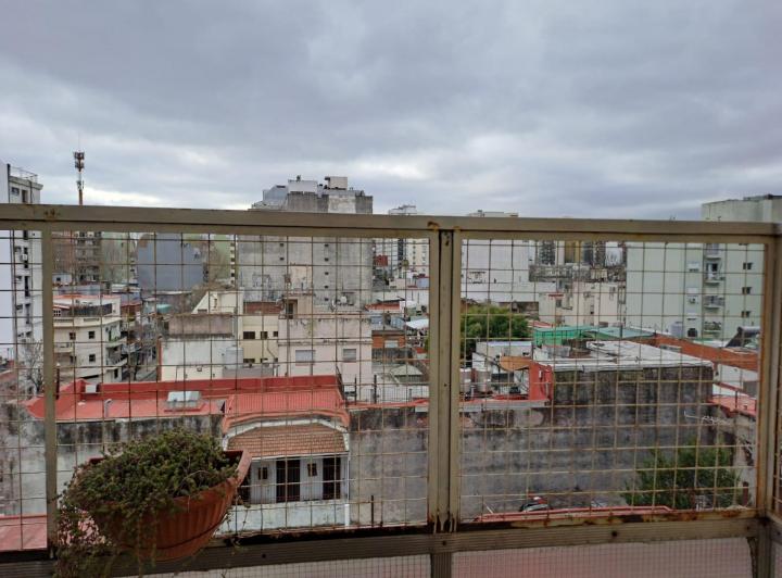 EXCELENTE 3 AMB ALQUILER AV INDEPENDENCIA Y ALBERTI CON BALCON 1