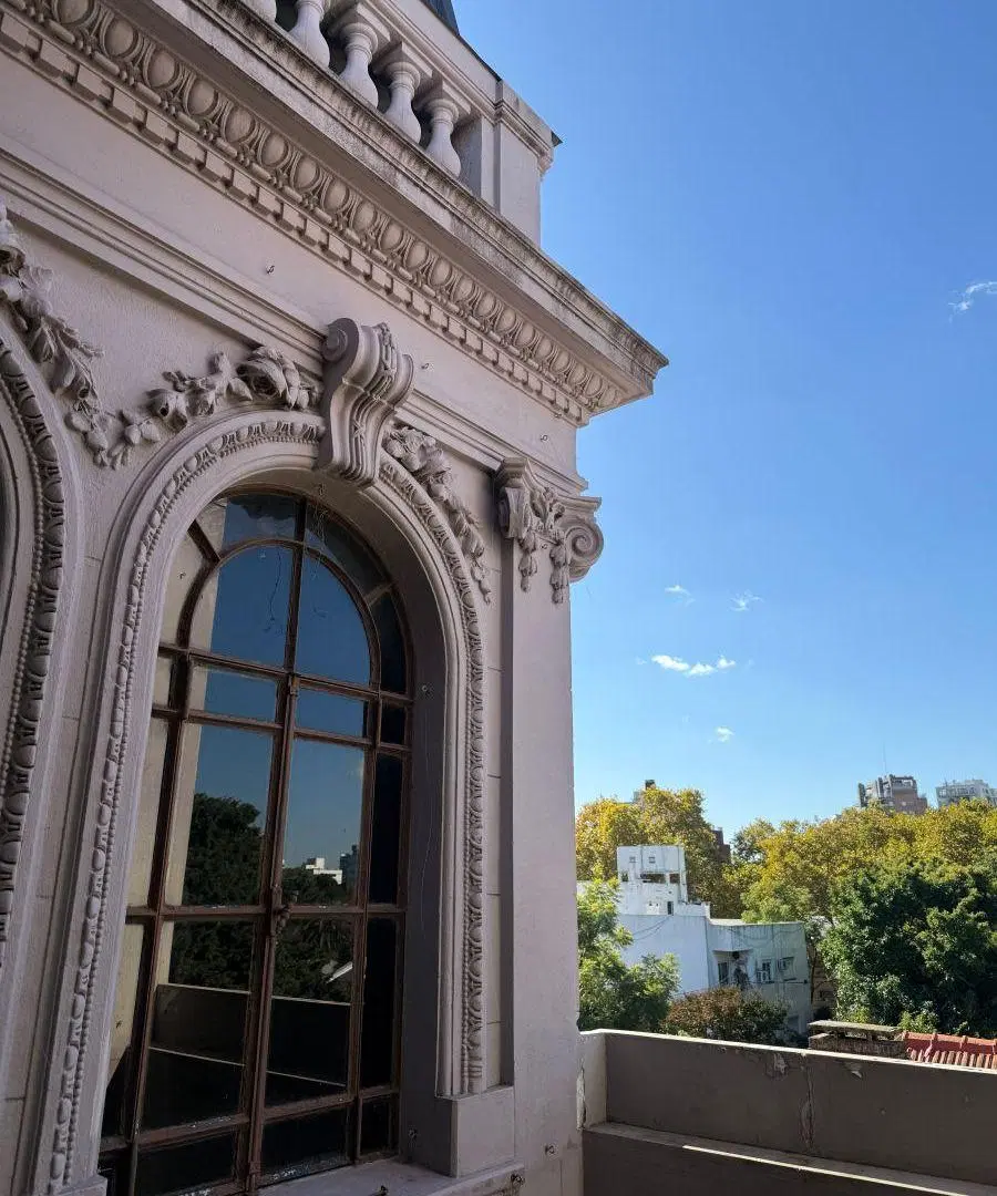 VENTA LOFT en DUPLEX. 2 AMBIENTES AP/ PROF. en EDIFICIO de ESTILO FRANCES. ALBERDI 988. OLIVOS 2