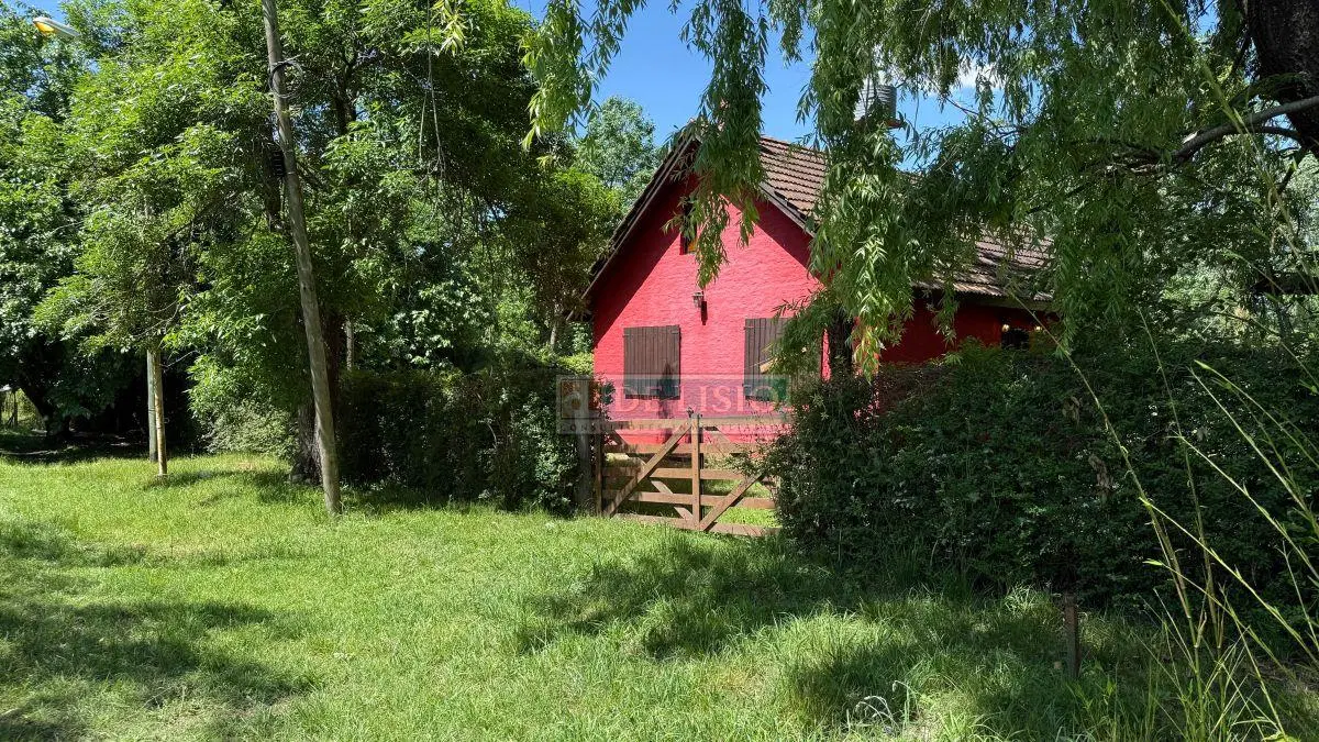 CASA en VENTA. GRAN PARQUIZADO. Caracas 3700. TORTUGUITAS. 5