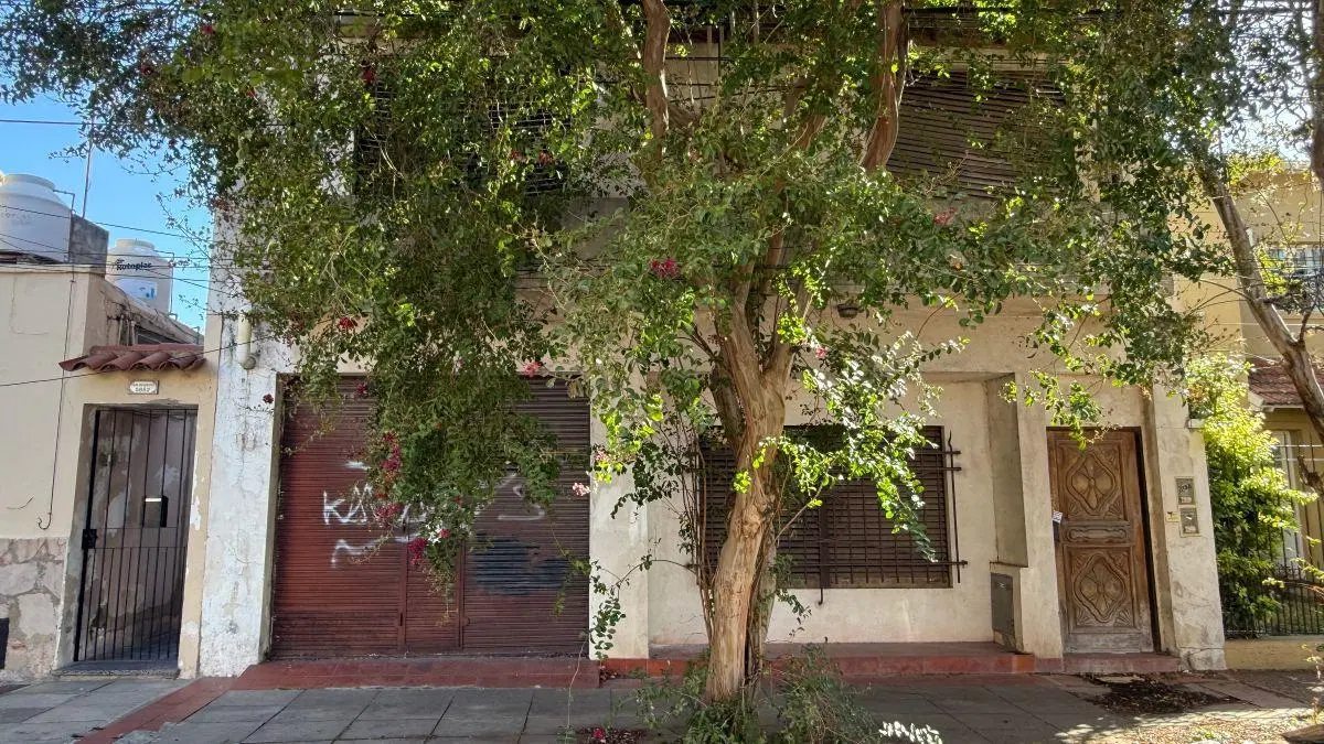 TERRENO en VENTA con CASA a REFACCIONAR. 379m2. FRAY J SANTA MARIA de ORO 3600. OLIVOS 2
